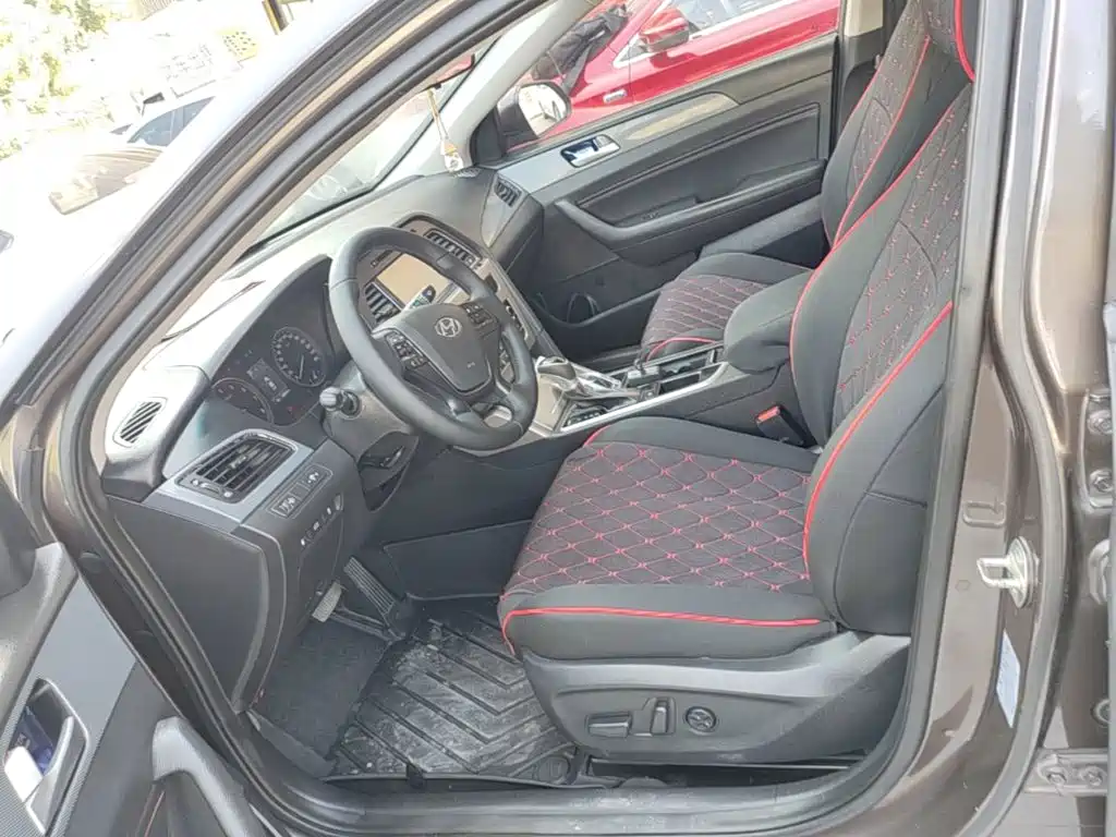 Hyundai Sonata 2016 — фото 15