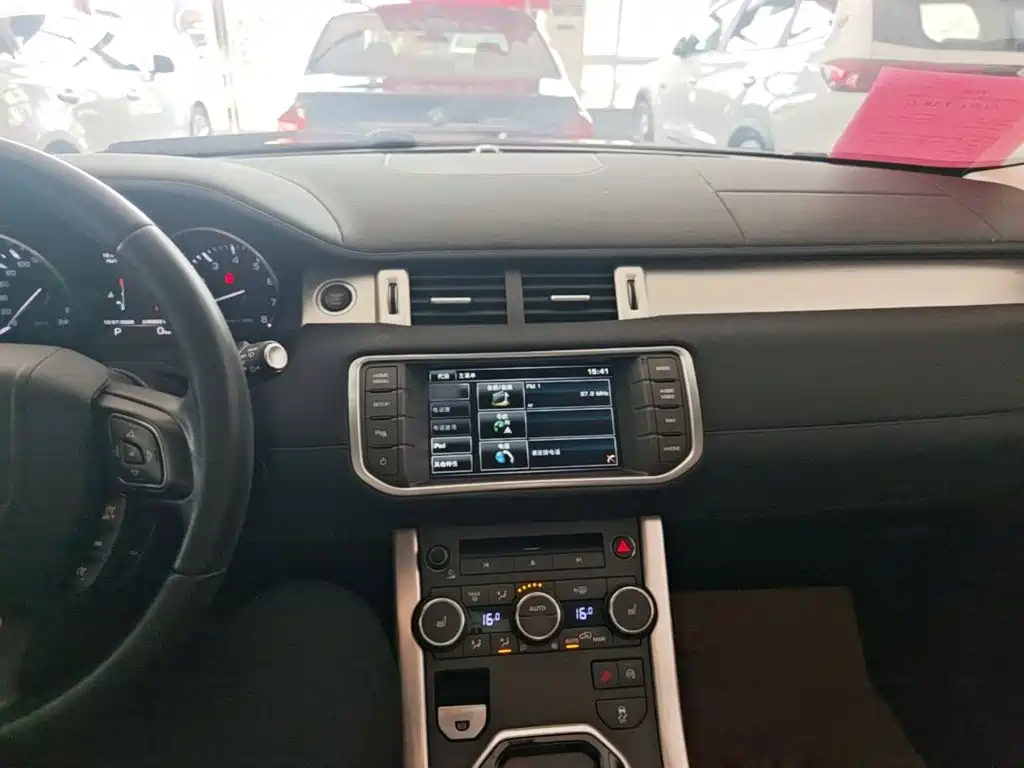Land Rover Evoque 2016 — фото 10
