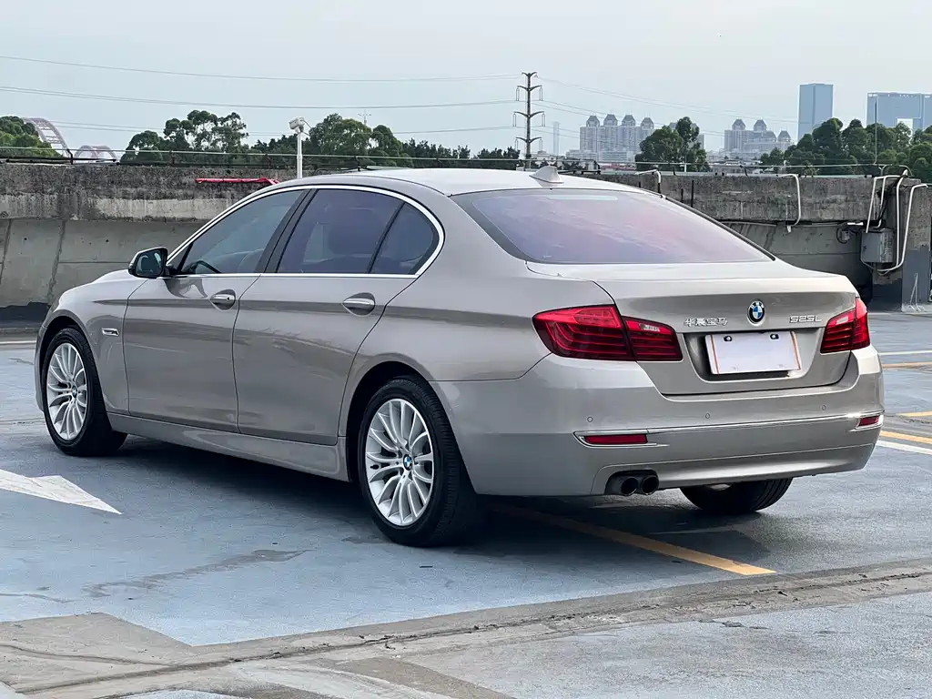 BMW 5 Series 2015 — фото 4
