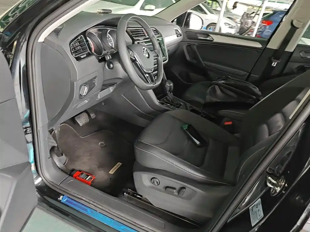 Volkswagen Tiguan L 2019 — фото 15