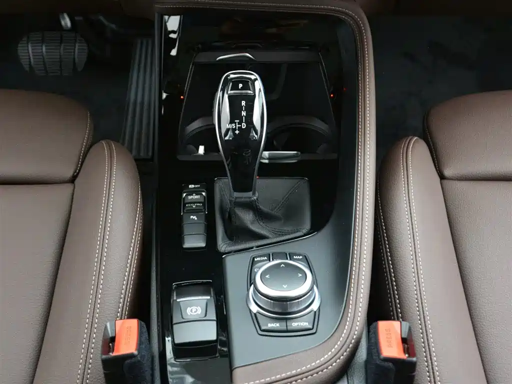 BMW X1 2021 — фото 11