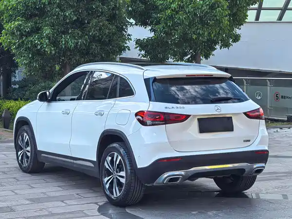 Mercedes-Benz GLA 2020