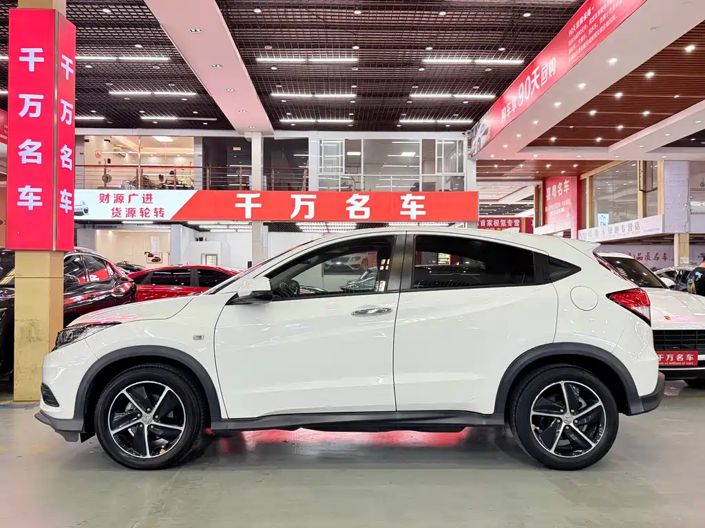 Honda Vezel 2021 — фото 3