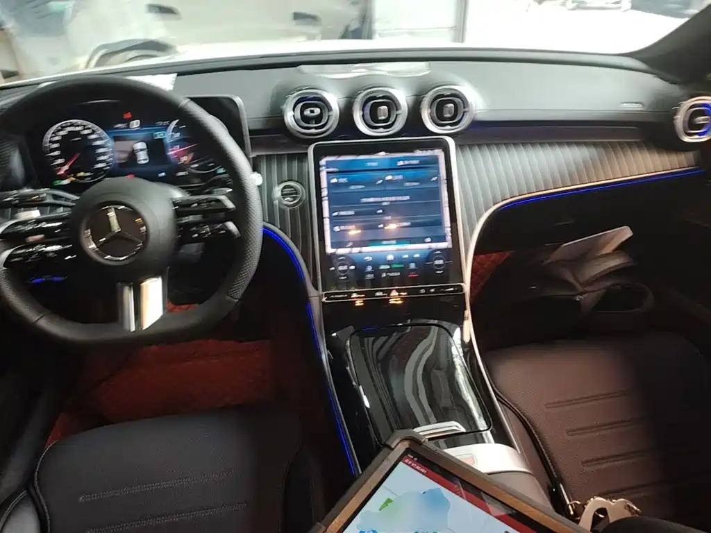 Mercedes-Benz C-Class 2023