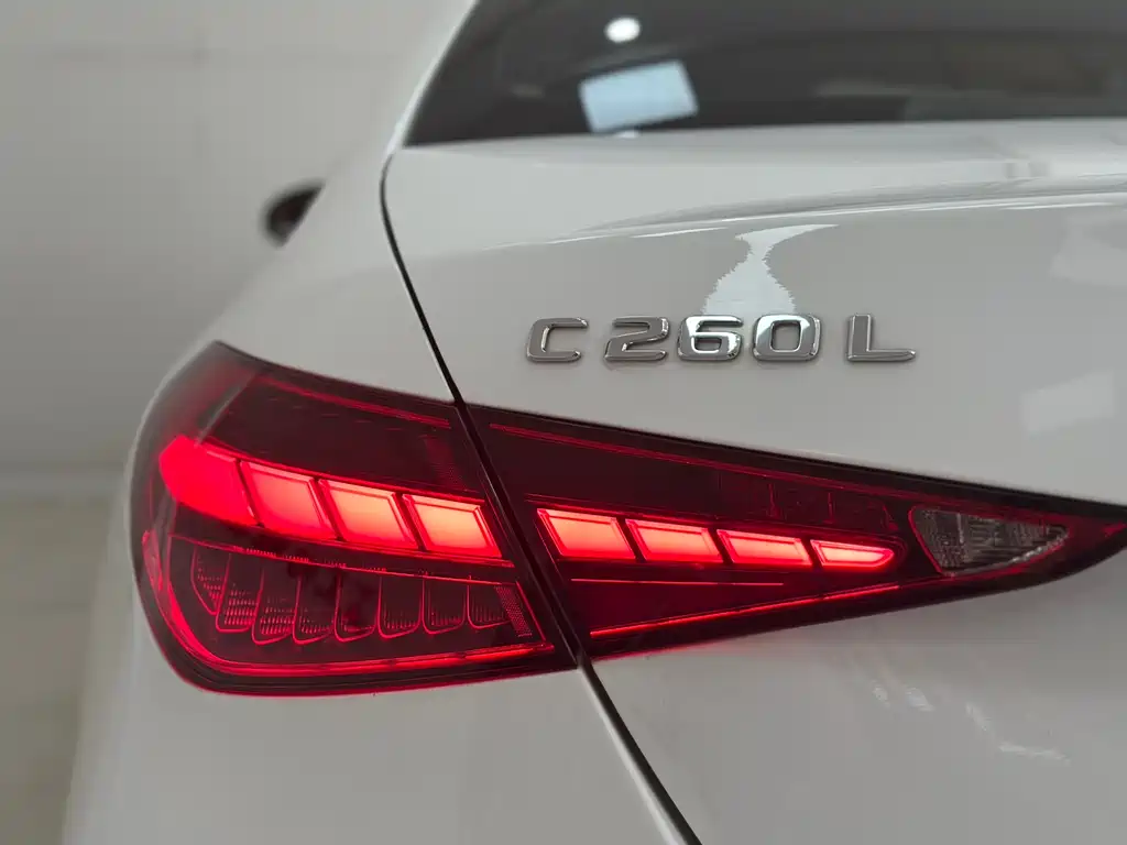 Mercedes-Benz C-Class 2022 — фото 20