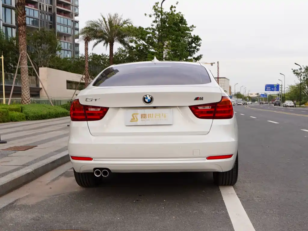BMW 3 Series GT 2014 — фото 12