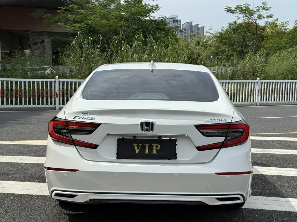 Honda Accord 2023 — фото 11