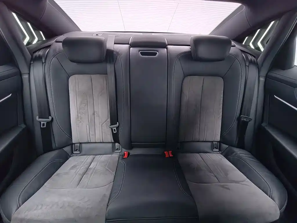 Audi A6L 2020 — фото 15