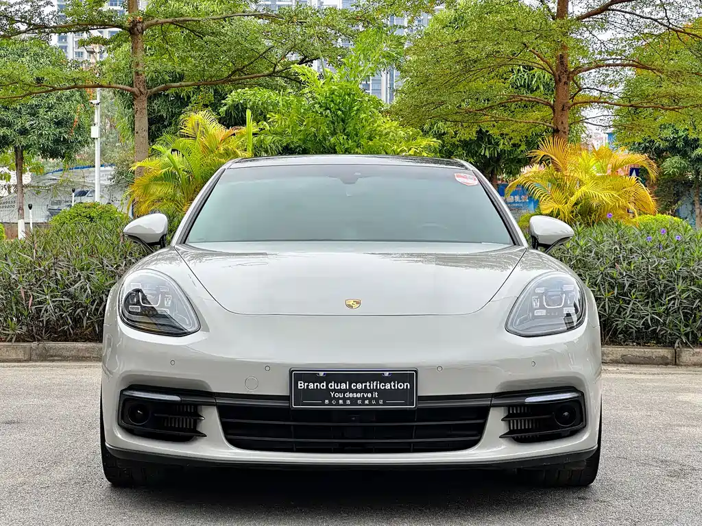 Porsche Panamera 2020 — фото 2