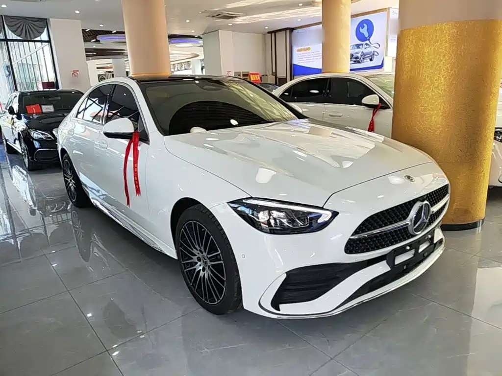 Mercedes-Benz C-Class 2024