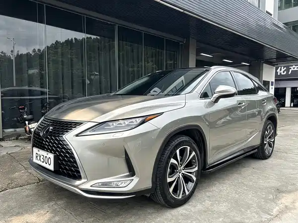 Lexus RX 2021