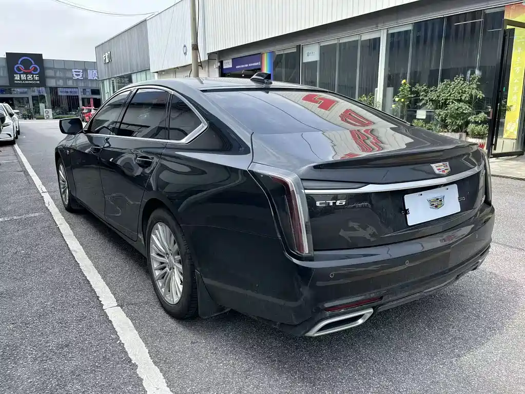 Cadillac CT6 2023 — фото 12