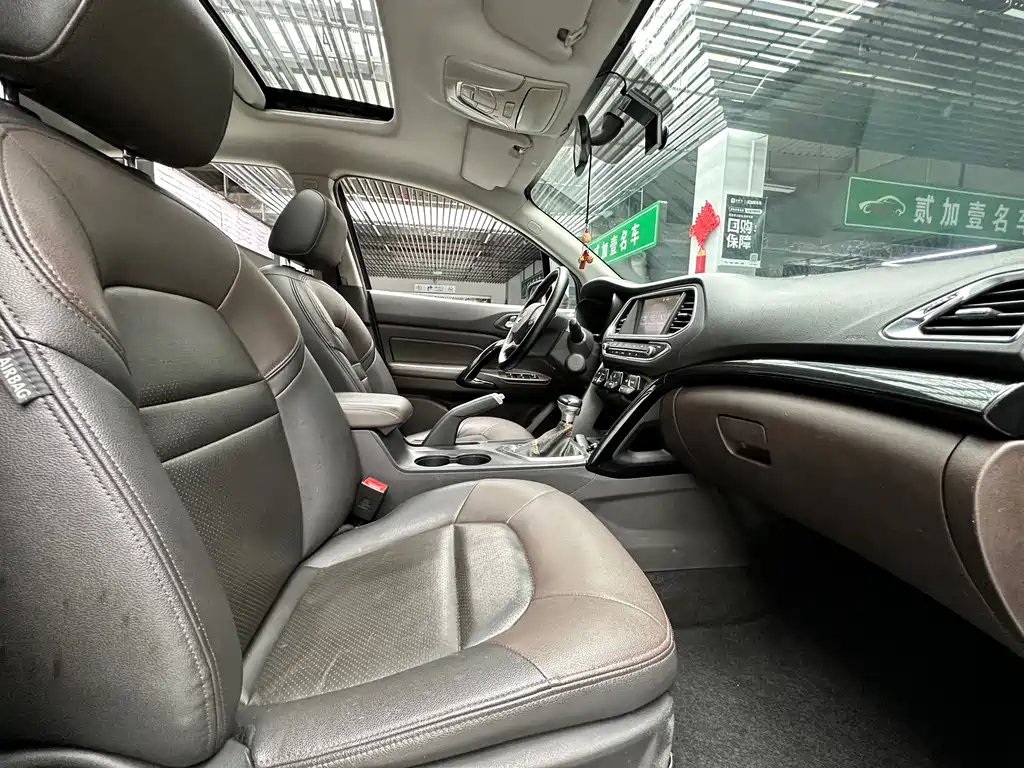 GAC Motor Trumpchi GS4 2015 — фото 12