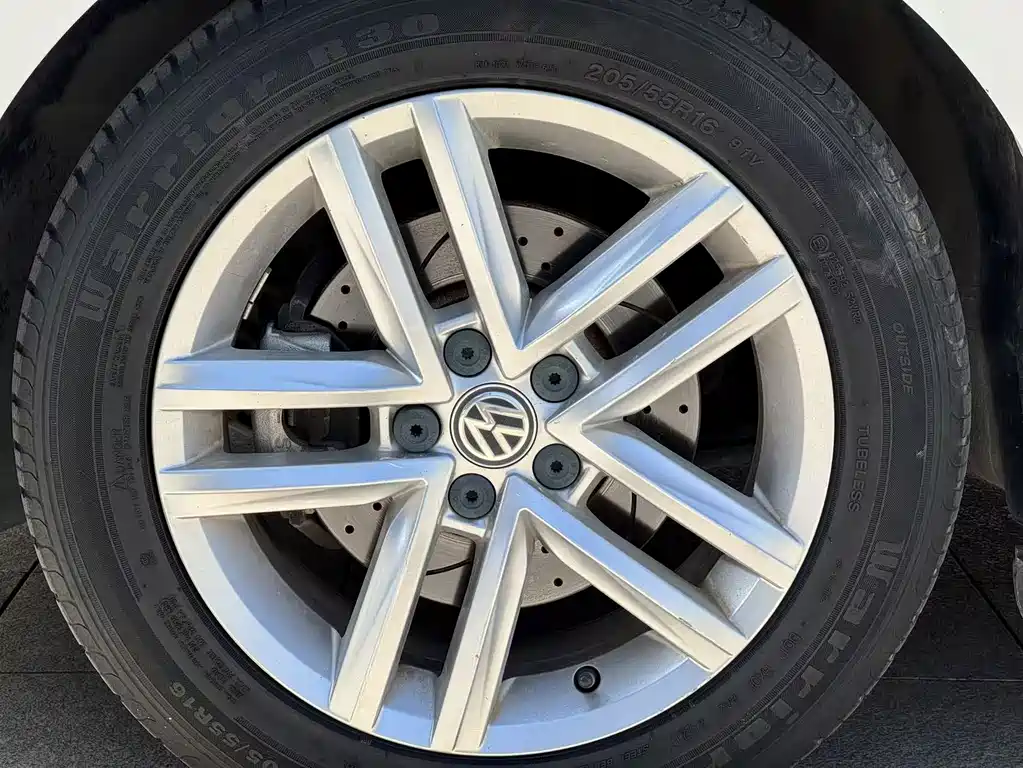 Volkswagen Gran Lavida 2018 — фото 11
