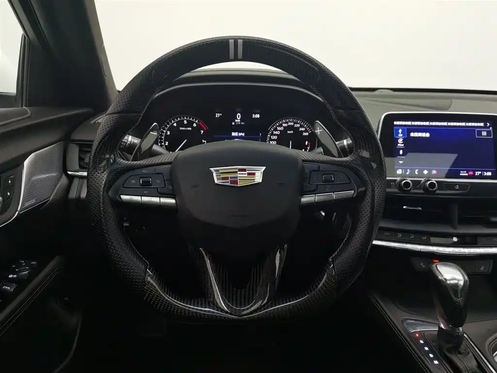 Cadillac CT4 2022 — фото 11