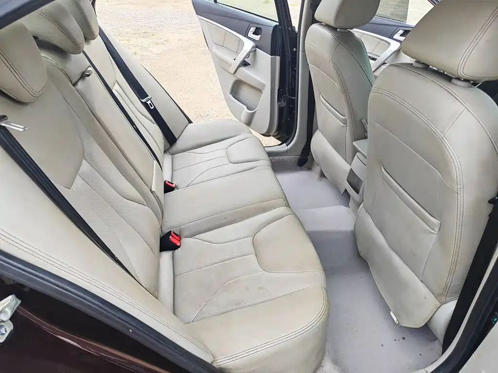 Geely Emgrand 2016