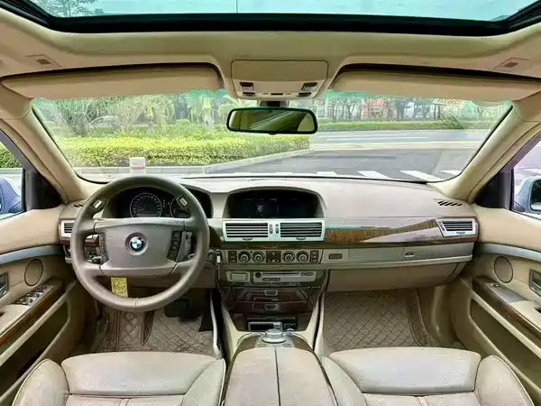 BMW 7 Series 2005