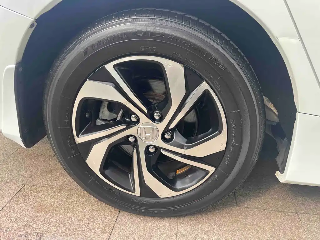 Honda Accord 2016 — фото 15