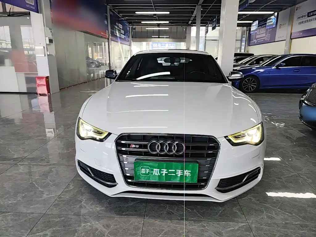 Audi S5 2015
