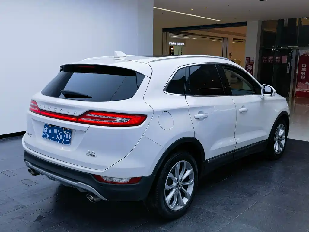 Lincoln MKC 2016 — фото 11