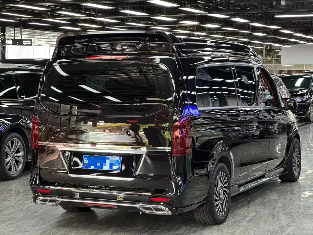 Mercedes-Benz Vito 2023 — фото 17
