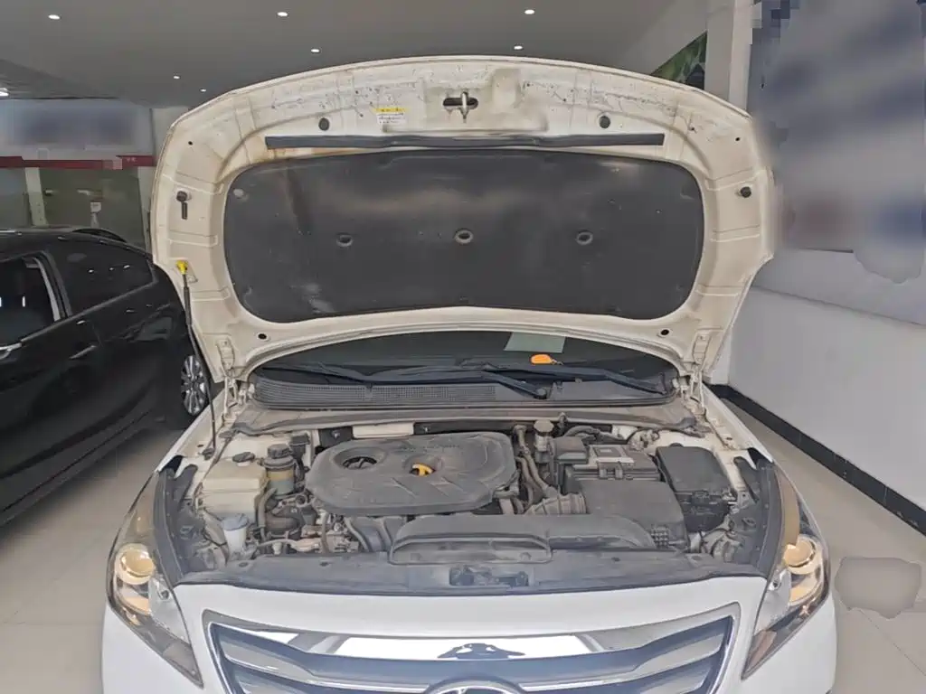 Hyundai Mistra 2015 — фото 16