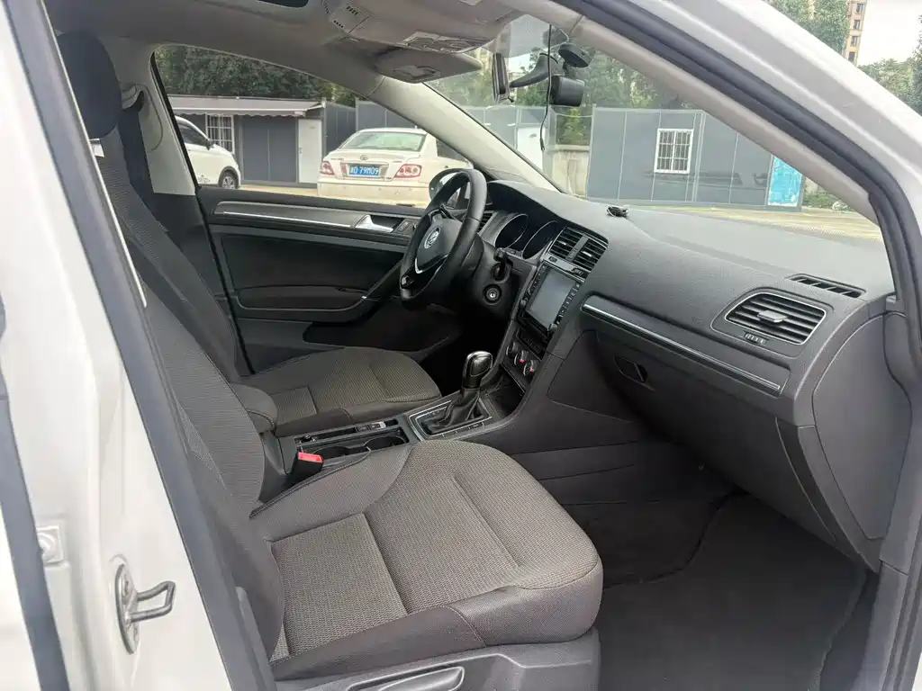 Volkswagen Golf 2014