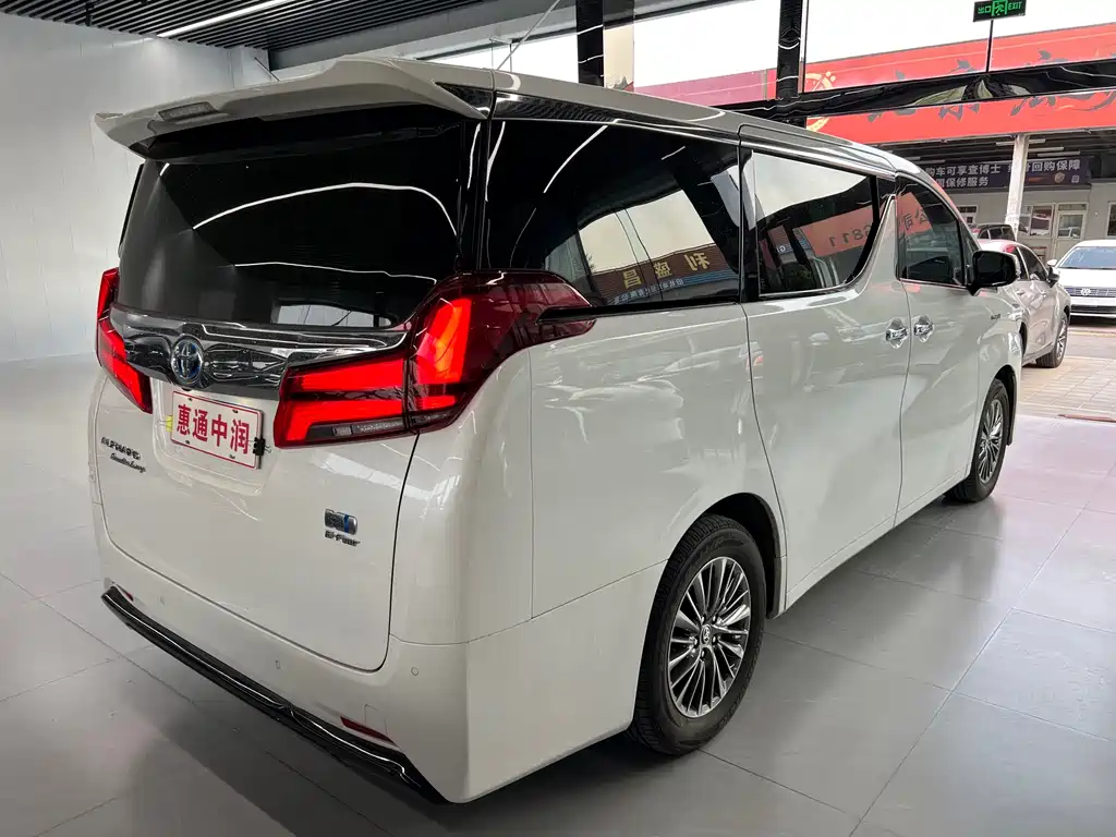 Toyota Alphard 2021 — фото 5