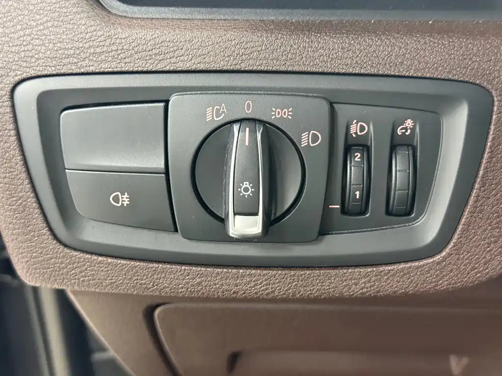 BMW X1 2021 — фото 13