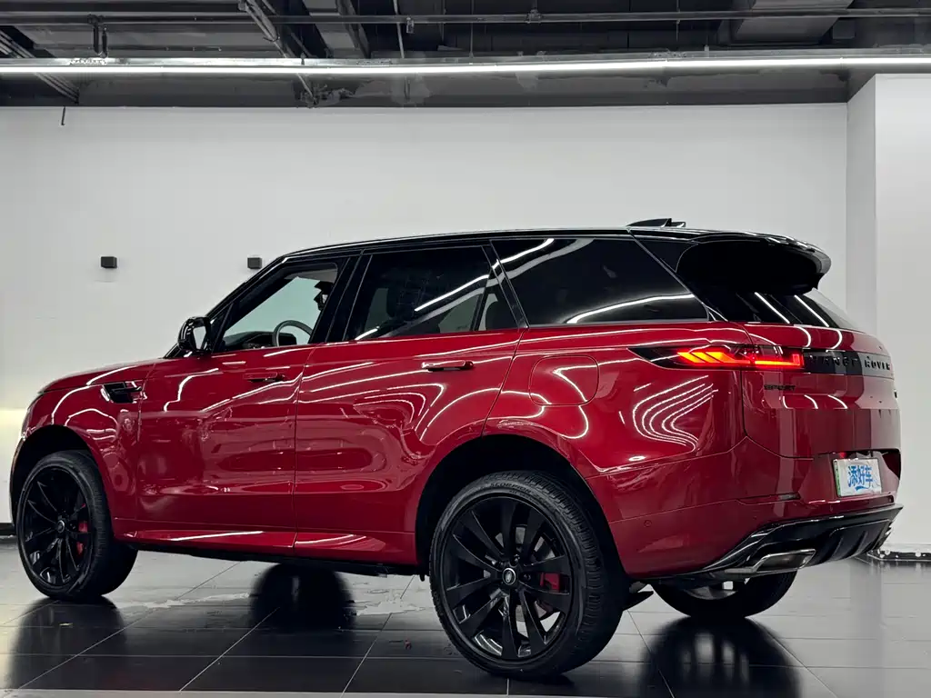 Land Rover Sport PHEV 2025 — фото 13
