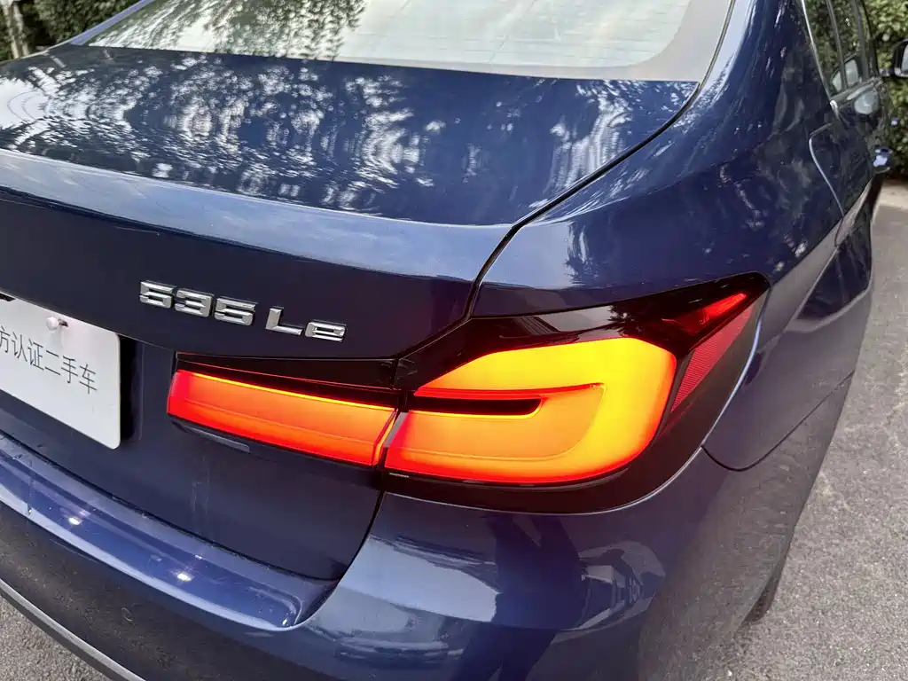 BMW 5 Series New Energy 2023 — фото 15