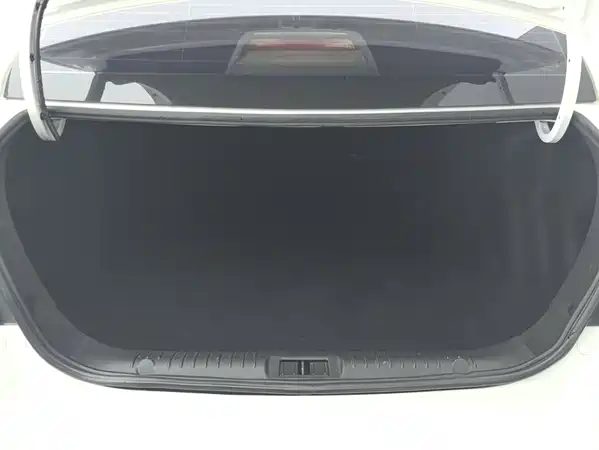 Geely Vision 2021