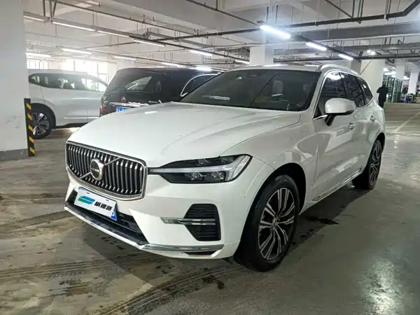 Volvo XC60 2022
