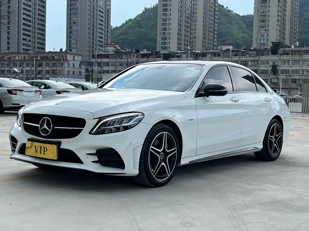 Mercedes-Benz C-Class 2021