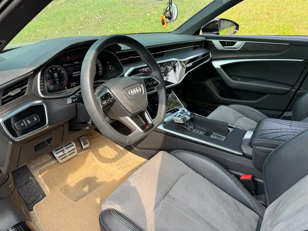 Audi A6L 2023