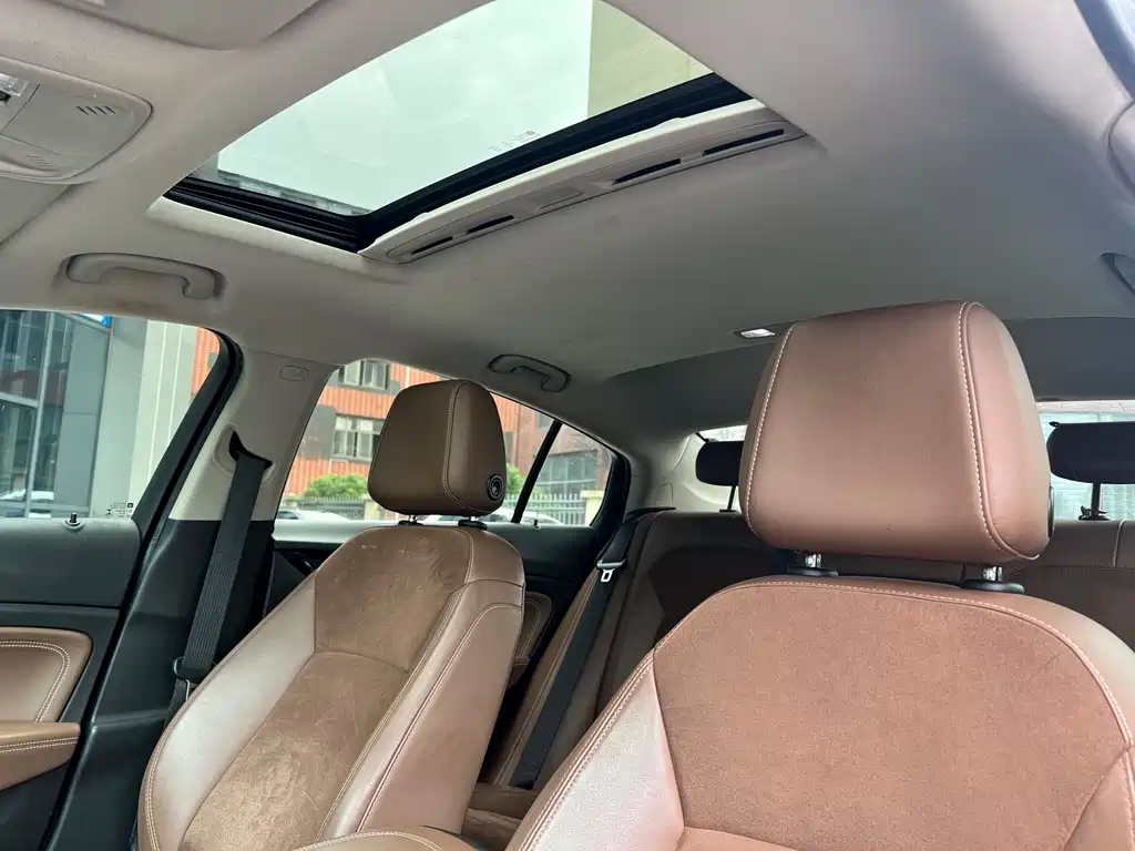 Buick Regal 2020 — фото 13