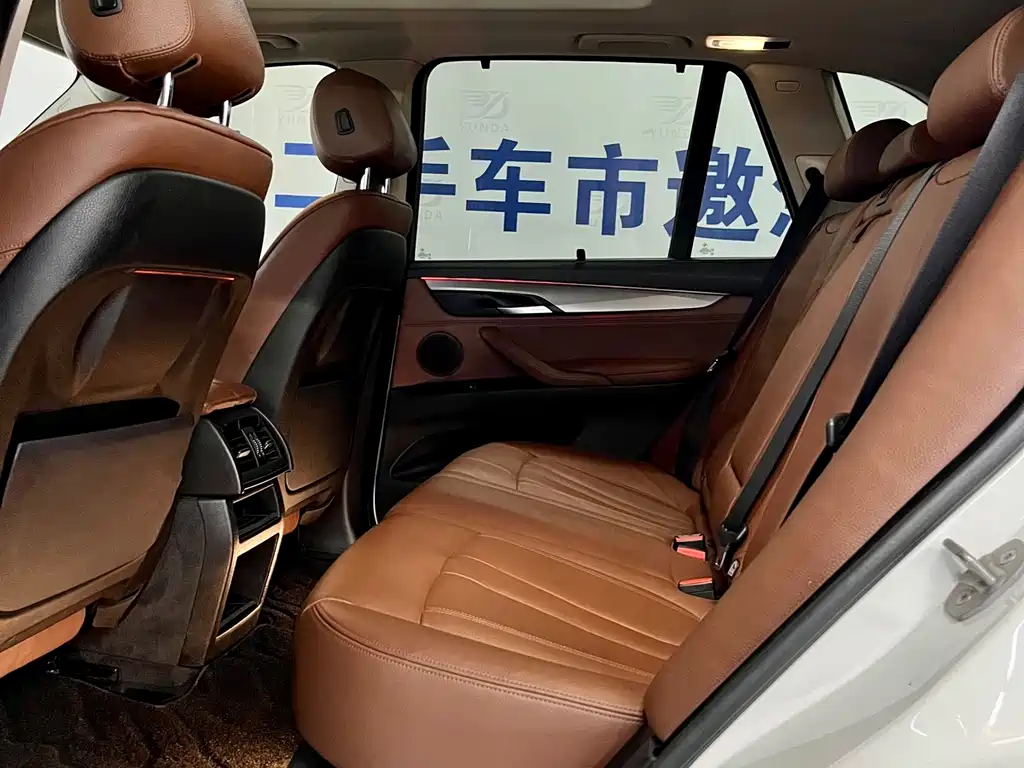 BMW X5 2015 — фото 12