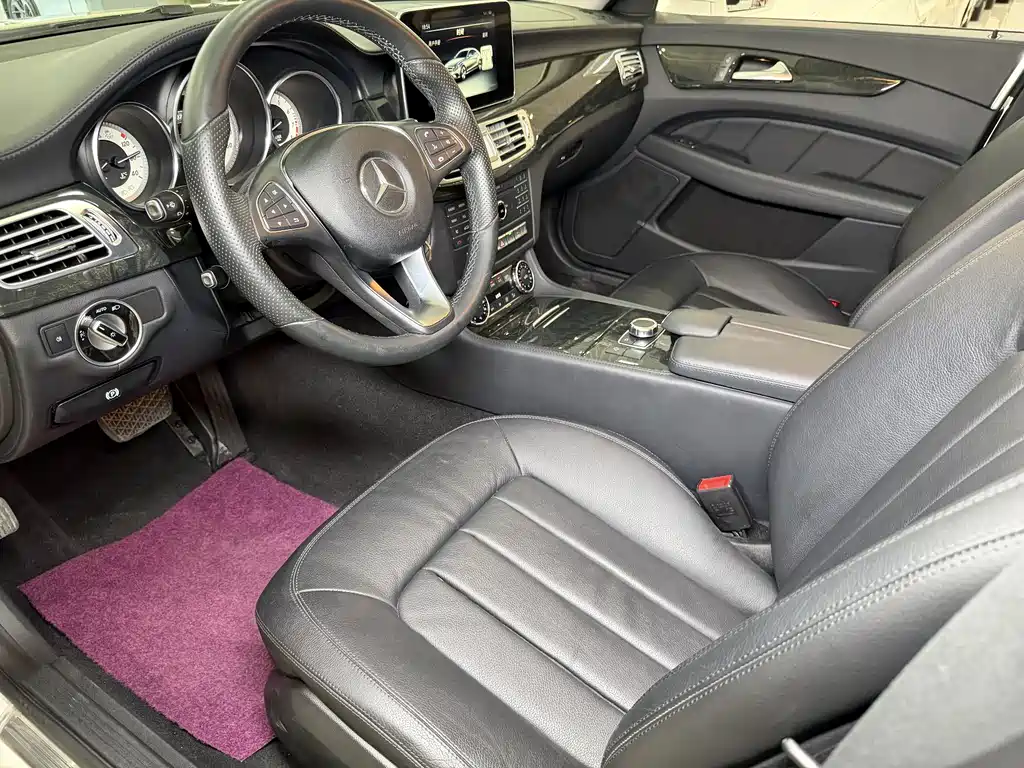 Mercedes-Benz CLS 2015 — фото 10