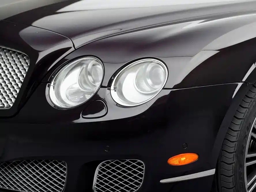 Bentley Flying Spur 2010 — фото 9