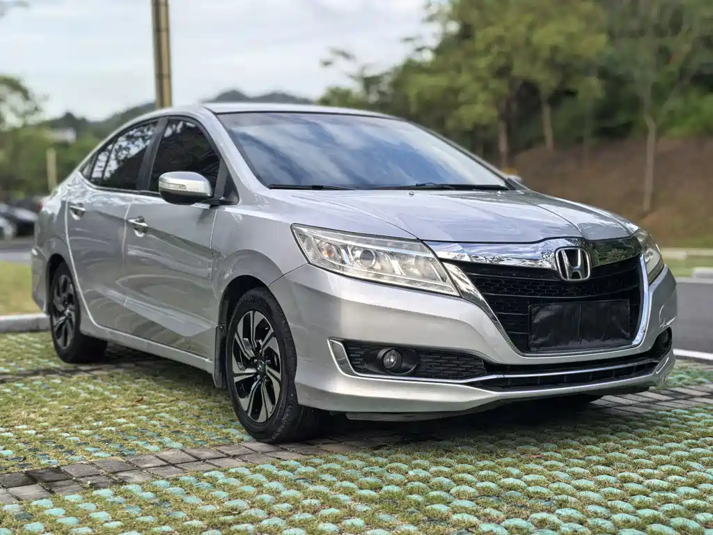 Honda Crider 2016