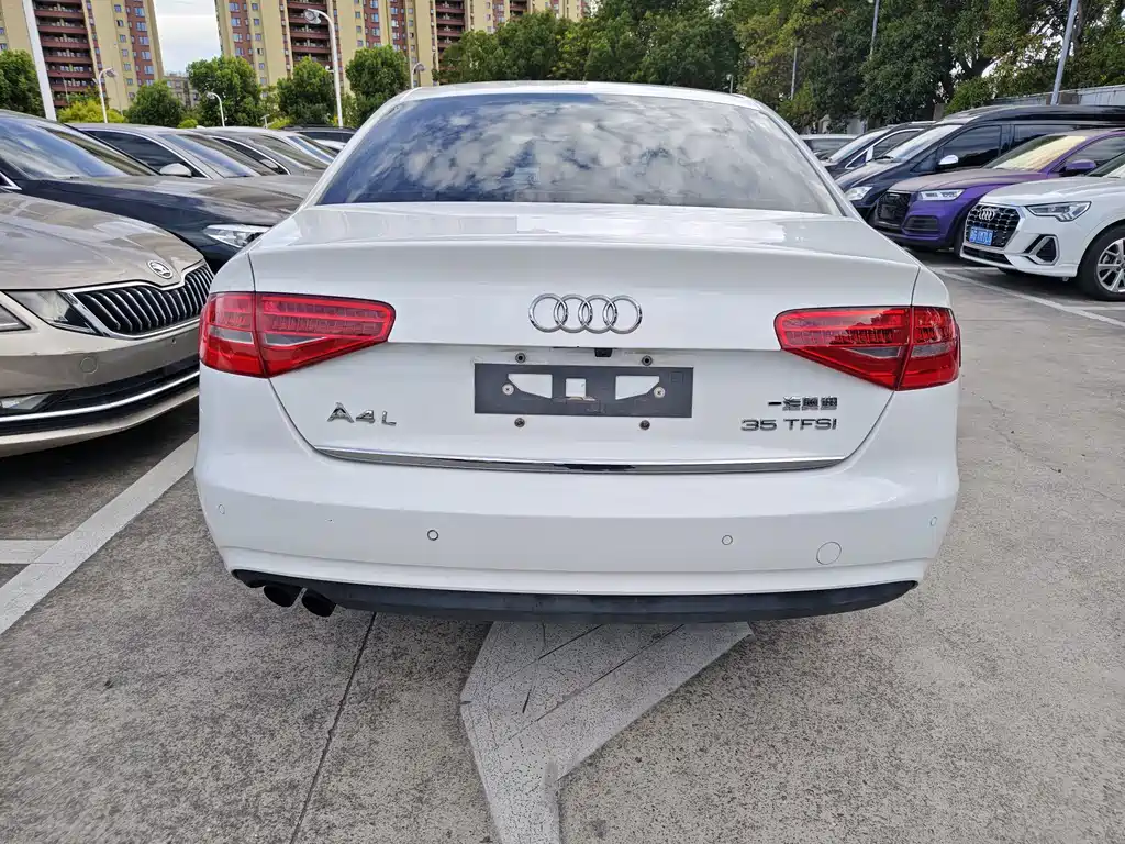 Audi A4L 2014