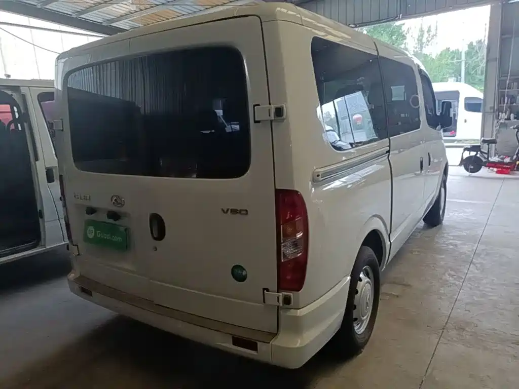 Maxus V80 2024