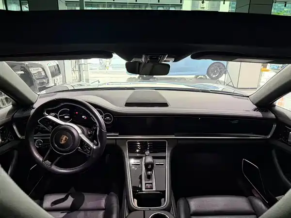 Porsche Panamera 2018