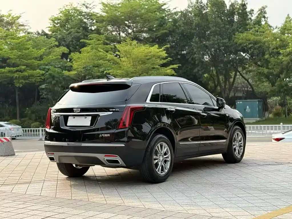 Cadillac XT5 2020 — фото 9