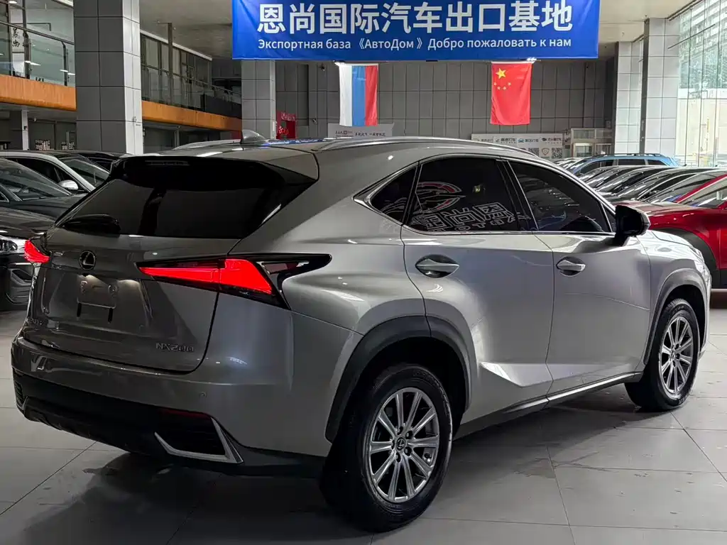 Lexus NX 2019 — фото 4