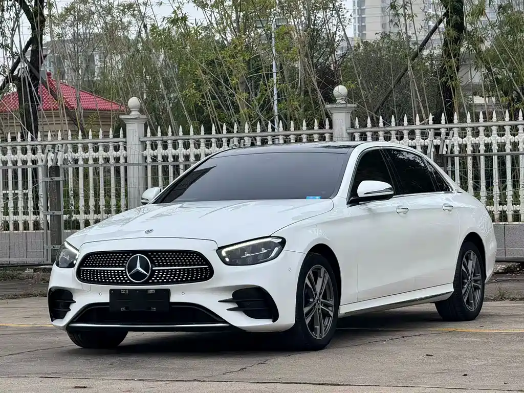 Mercedes-Benz E-Class 2021 — фото 1