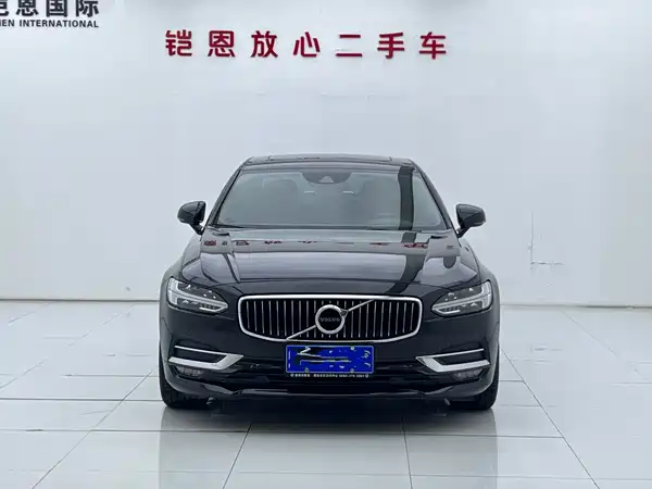 Volvo S90 2019
