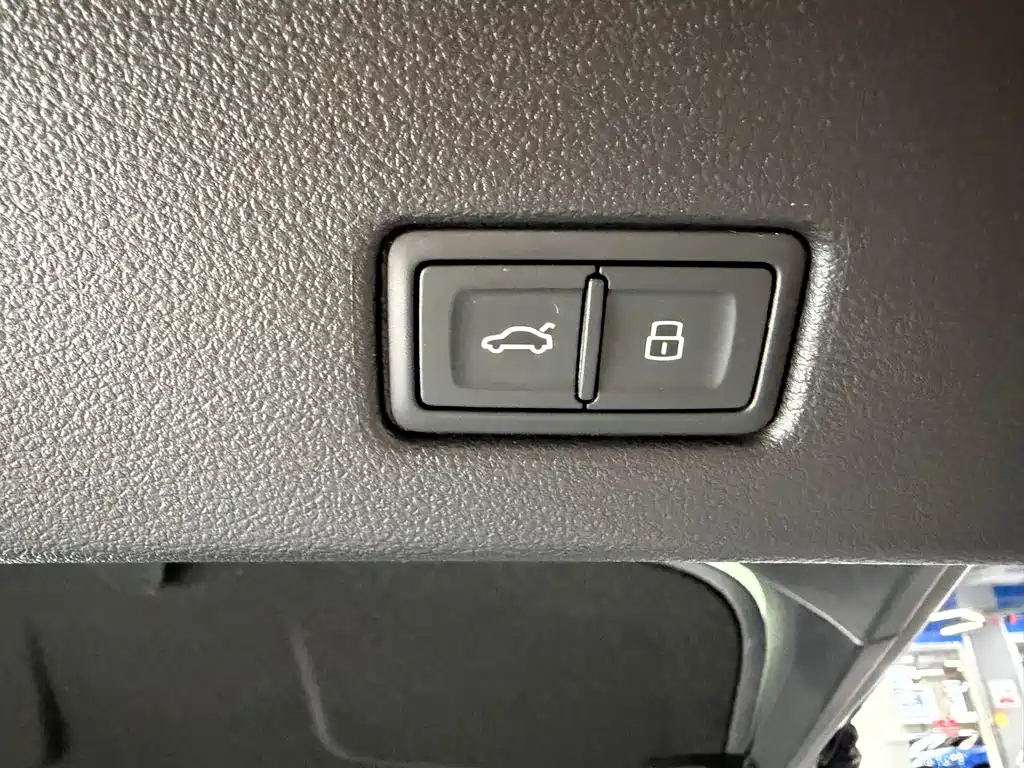 Audi A7 2023 — фото 23
