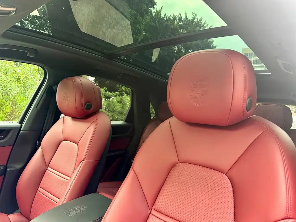 Porsche Cayenne 2018 — фото 14