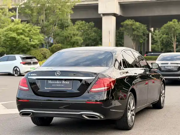 Mercedes-Benz E-Class 2018